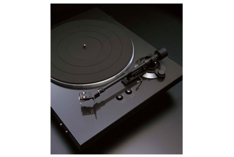 Tocadiscos discos de vinilo Denon DP-300F
