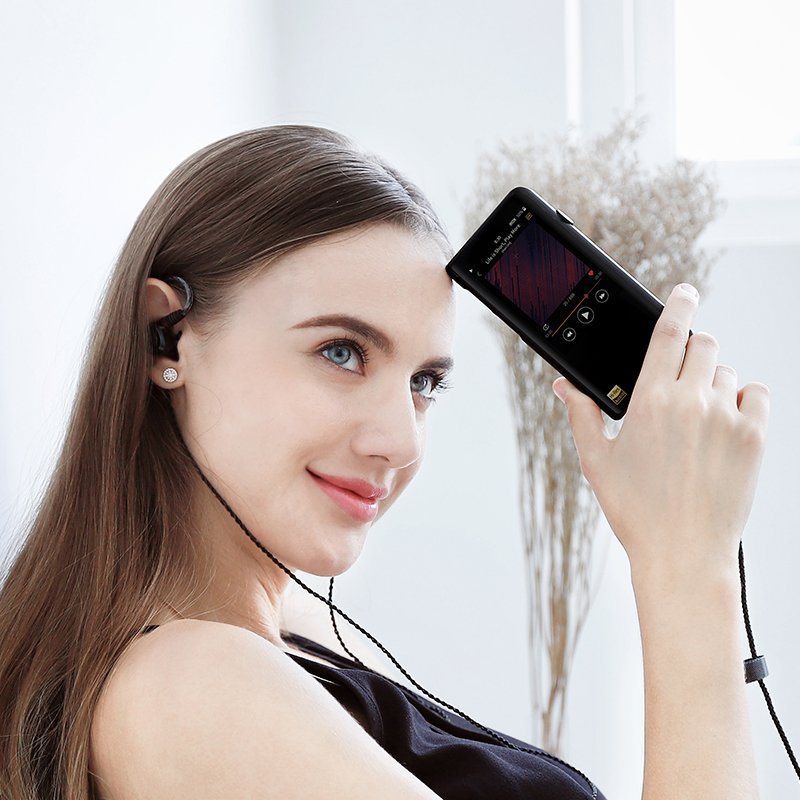 Shanling M5s. Audio music player with WiFi and Bluetooth.