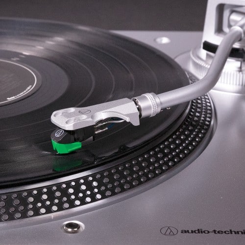 giradiscos Audio-Technica AT-LP120XUSB negro